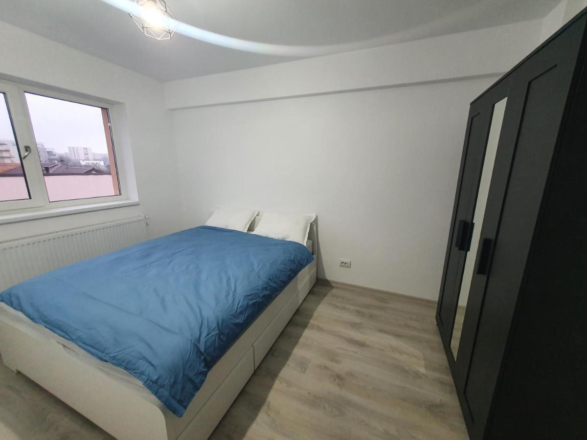 Apartament 3 Cam Grand Arena 부쿠레슈티 외부 사진