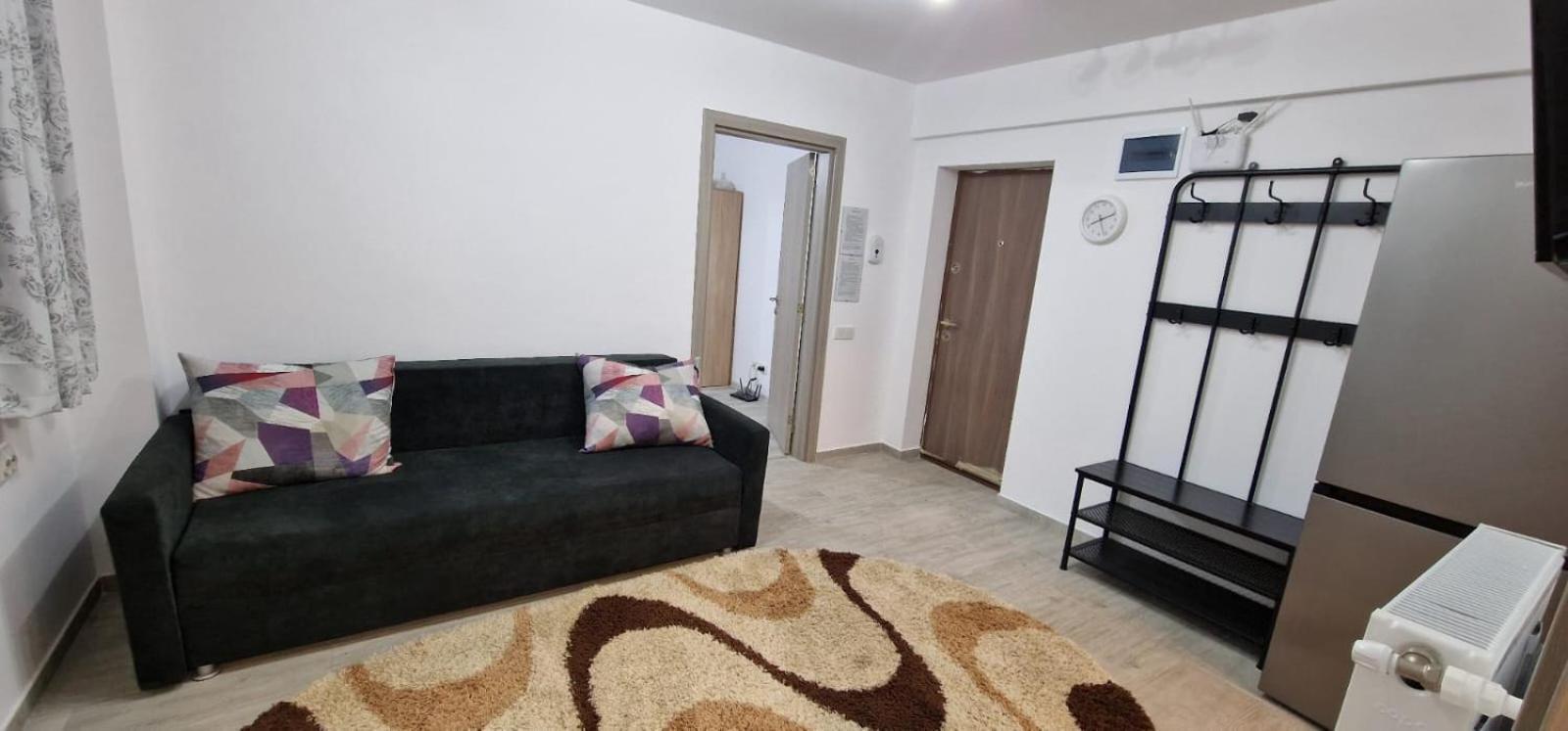 Apartament 3 Cam Grand Arena 부쿠레슈티 외부 사진